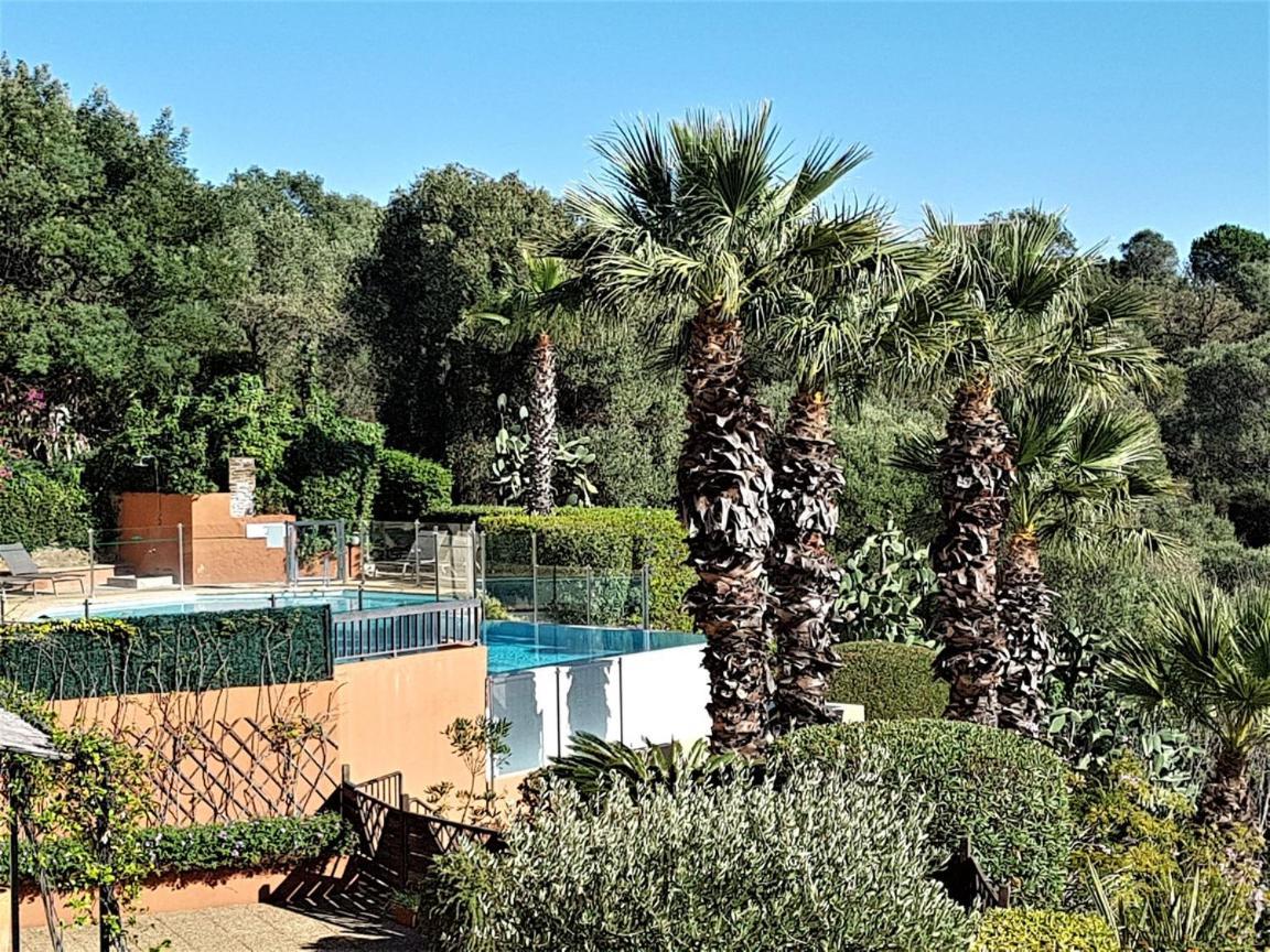 Superbe Duplex 35m2 vue mer avec piscine Bormes-les-Mimosas Extérieur photo