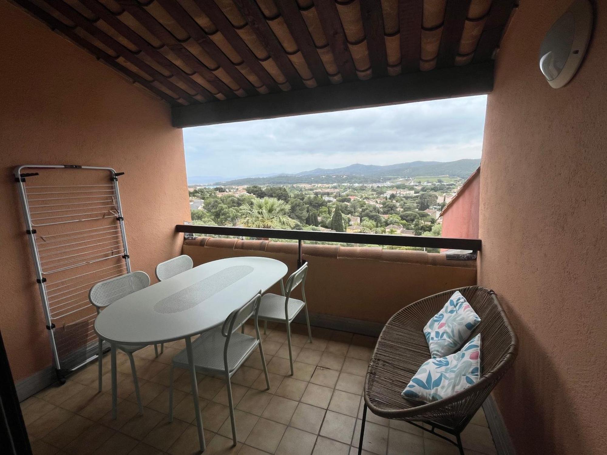 Superbe Duplex 35m2 vue mer avec piscine Bormes-les-Mimosas Extérieur photo