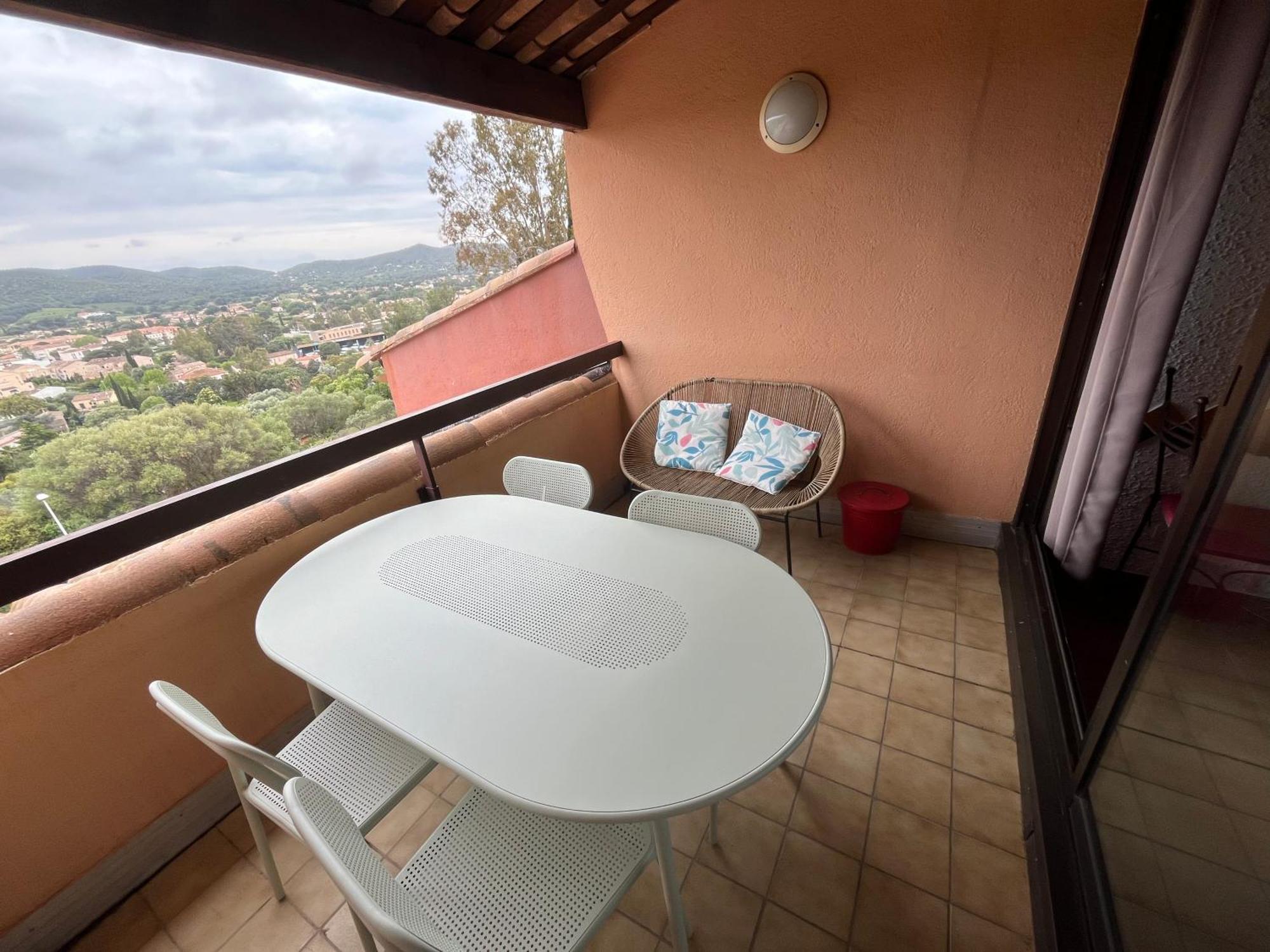 Superbe Duplex 35m2 vue mer avec piscine Bormes-les-Mimosas Extérieur photo